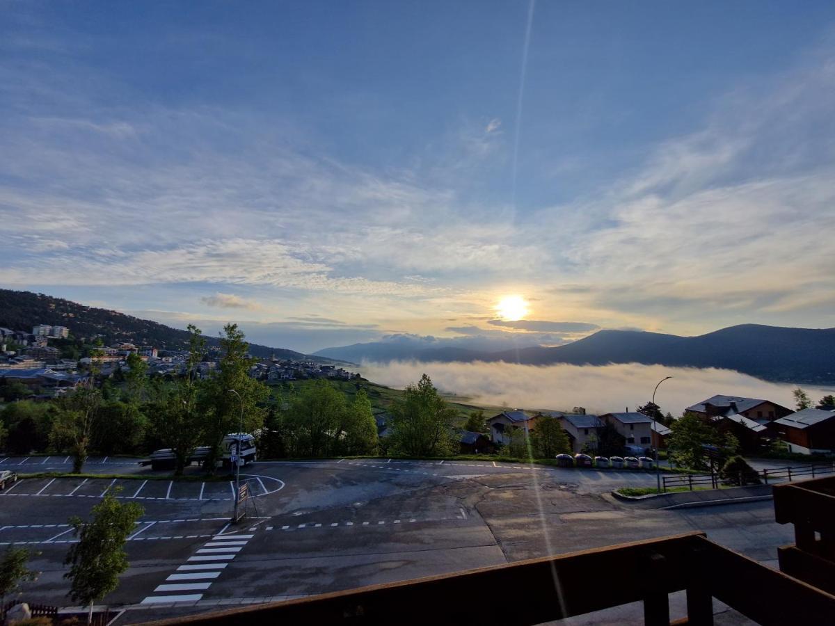 Hotel Yaka Лез-Англь Экстерьер фото