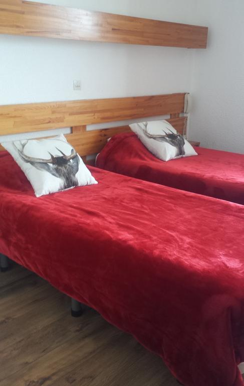 Hotel Yaka Лез-Англь Номер фото